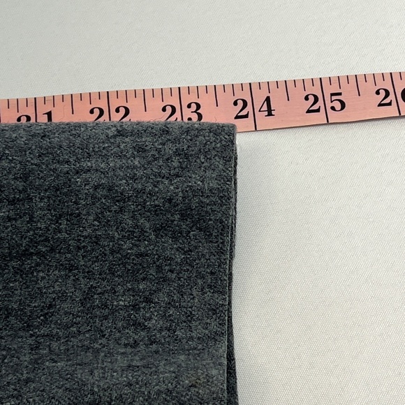 Excellent Condition Pendleton Gray Wool Blazer Size: 14 - Picture 15 of 15